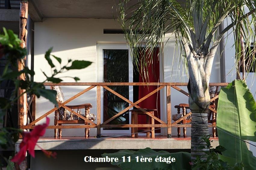 Chez Yolande 호텔 Ampangorinana 외부 사진