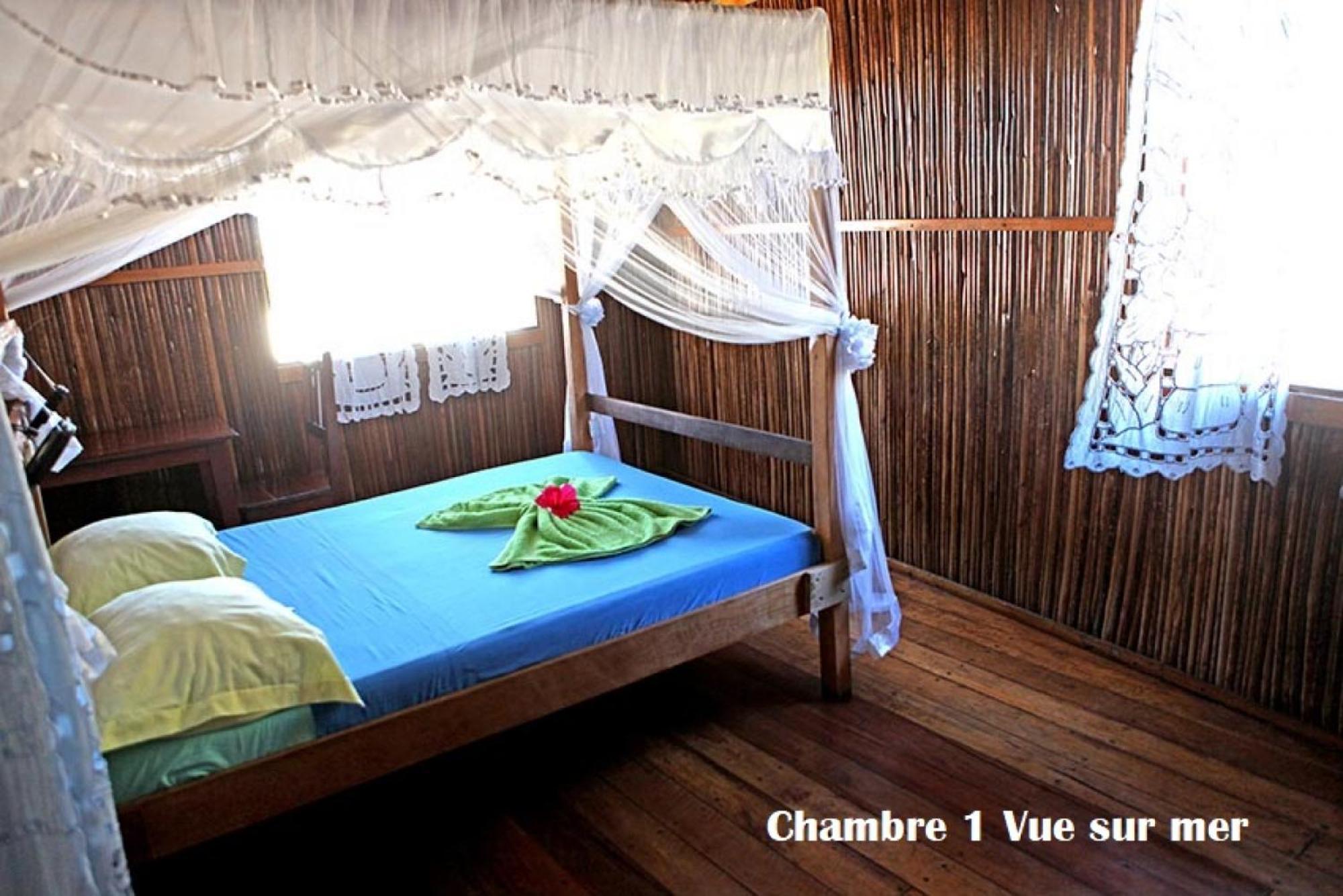 Chez Yolande 호텔 Ampangorinana 외부 사진