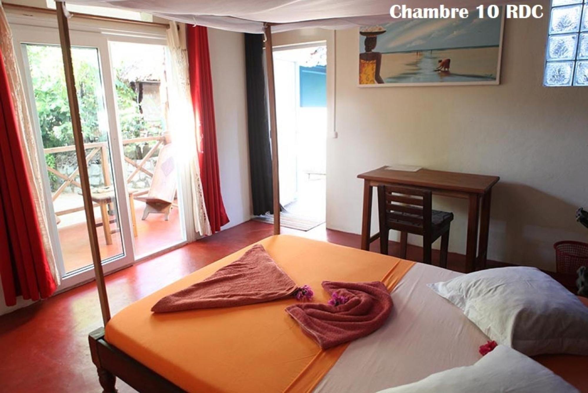 Chez Yolande 호텔 Ampangorinana 외부 사진